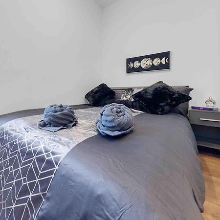 Holiday Home Sleep 8 Central London 9Elms Dış mekan fotoğraf