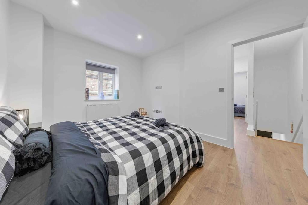 Holiday Home Sleep 8 Central London 9Elms Dış mekan fotoğraf