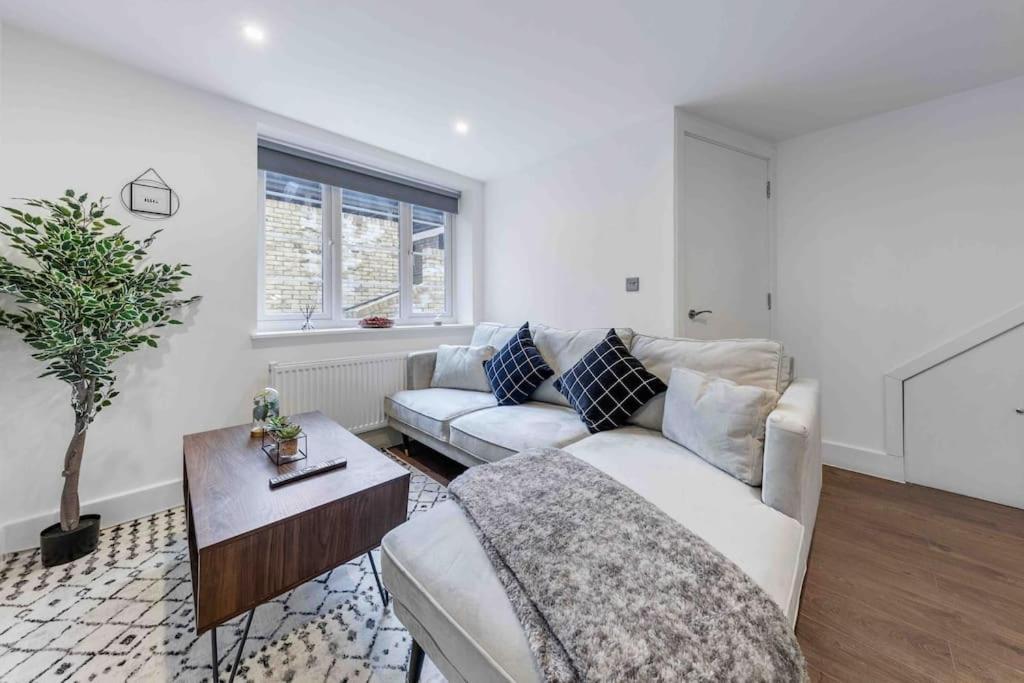 Holiday Home Sleep 8 Central London 9Elms Dış mekan fotoğraf